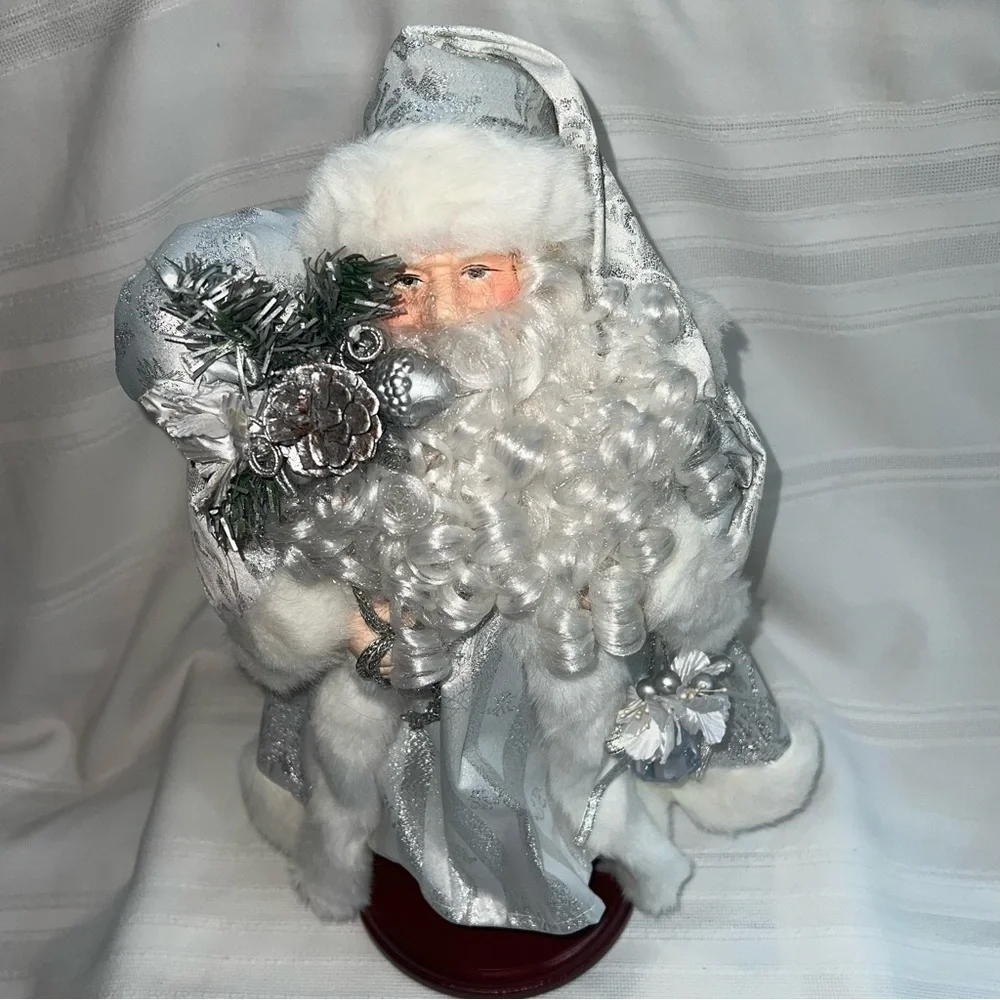 Santa Figurine Father‎ Christmas Winter White EUC